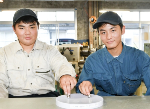 チーム2:宿毛工業高校機械工作部チーム平田川