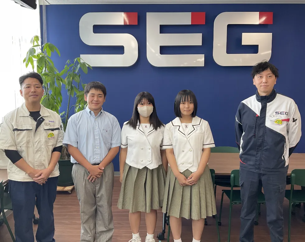 Higashiの集合写真
