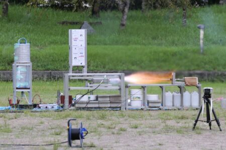 高知から宇宙へ！自作ハイブリッドロケットエンジンの開発