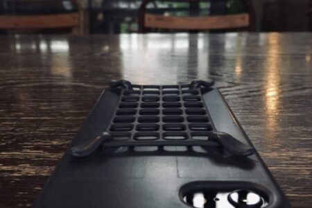 ハンモックケース（落下防止機能のスマホケース）
